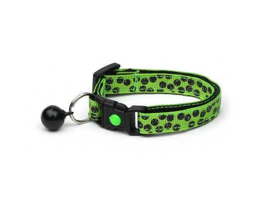 Black Dots on Bright Green Cat Collar Pugs2Persians